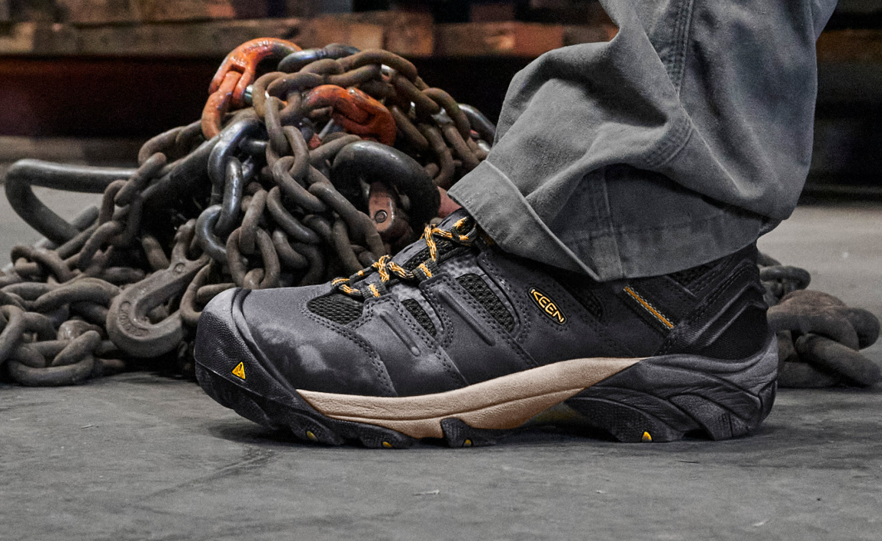 Men's Lansing Mid Waterproof (Steel Toe) Raven/Tawny Olive / Keen / Raven/Tawny Olive