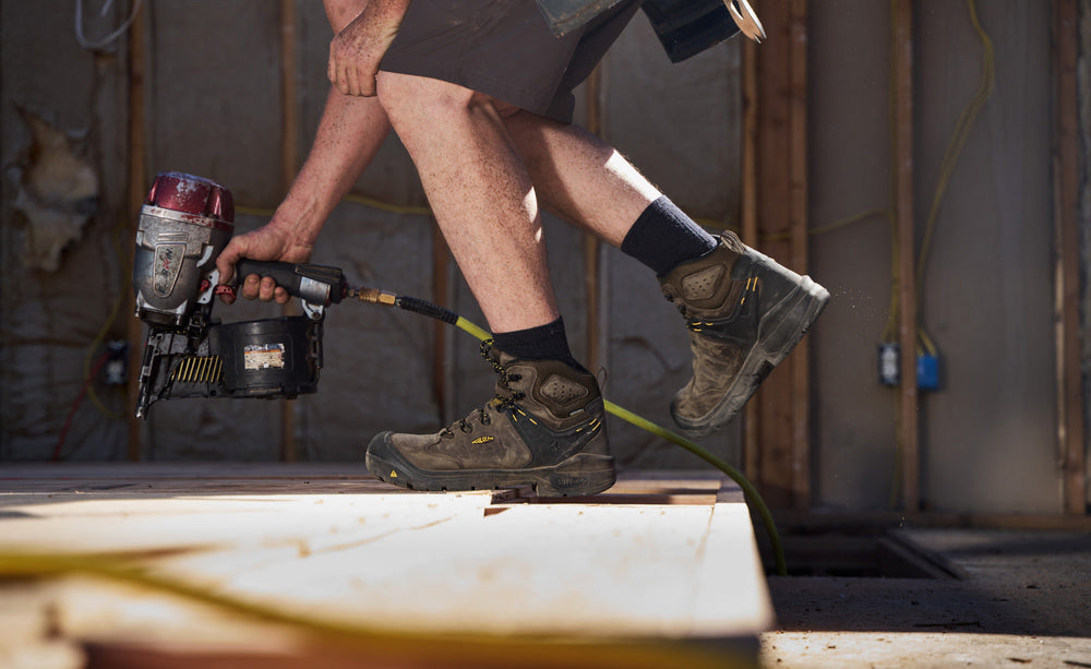 Men's Dover 6" Waterproof (Carbon Toe) Dark Earth/Black / Keen / Dark Earth/Black
