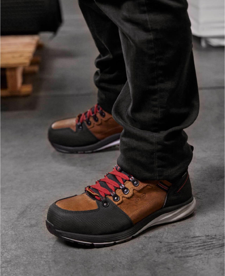 Men's Red Hook Waterproof Boot (Carbon Toe) Tobacco/Black / Keen / Tobacco/Black