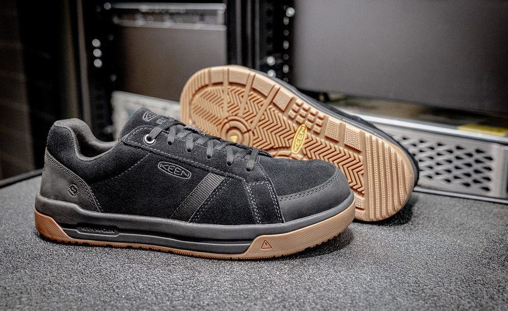 Men's Kenton+ ESD Work Shoe (Carbon Toe) Black/Gum / Keen / Black/Gum