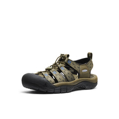 Men's Newport Retro Sandal x Études Studio Etudes Olive / Keen / Etudes Olive