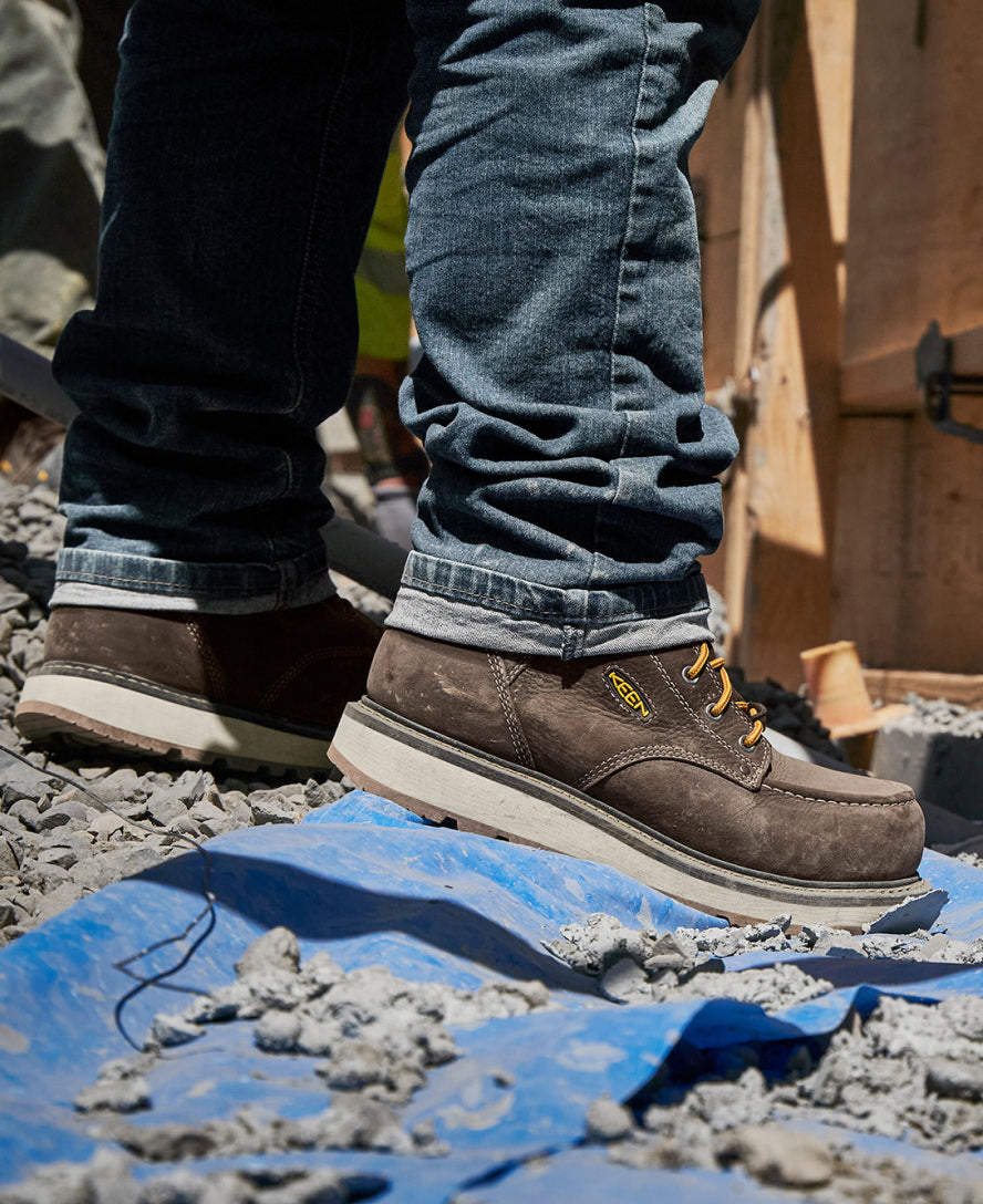 Men's Cincinnati 6" Waterproof Boot (Carbon Toe) Dark Chocolate/Sandshell / Keen / Dark Chocolate/Sandshell