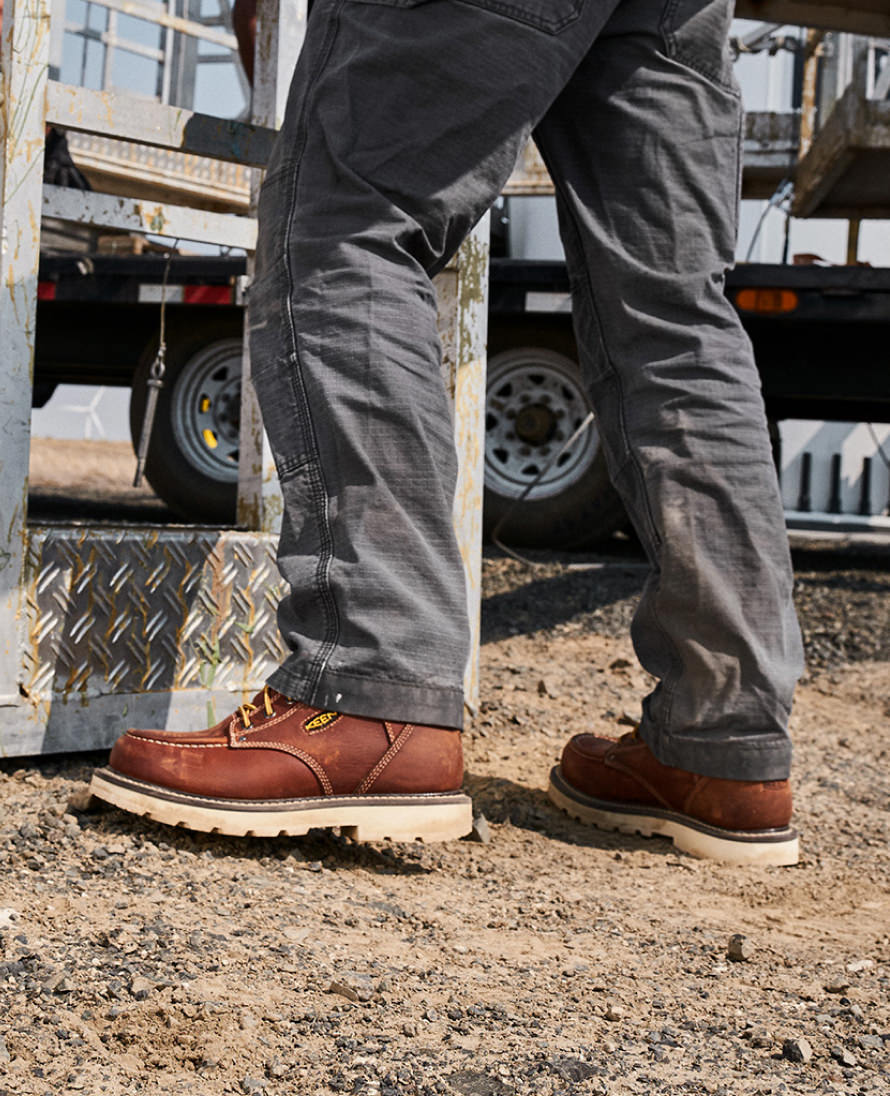 Men's Cincinnati 6" Waterproof 90° Heel Boot (Carbon Toe) Tuscan Red/Sandshell / Keen / Tuscan Red/Sandshell