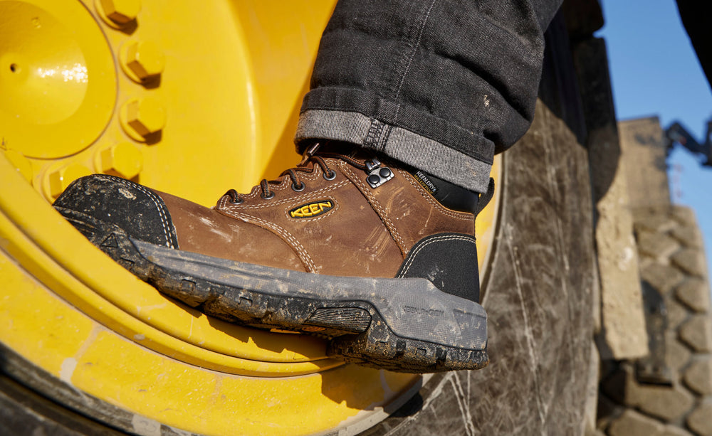 Women's Evanston 6" Waterproof Boot INT MET (Carbon Toe) Bison/Black / Keen / Bison/Black