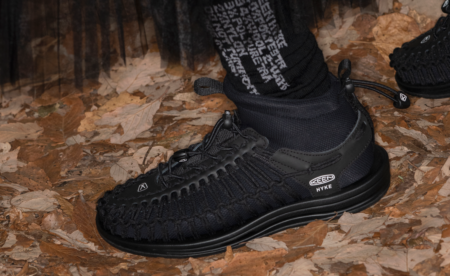 Women's UNEEK High Top x HYKE HYKE Black / Keen / HYKE Black