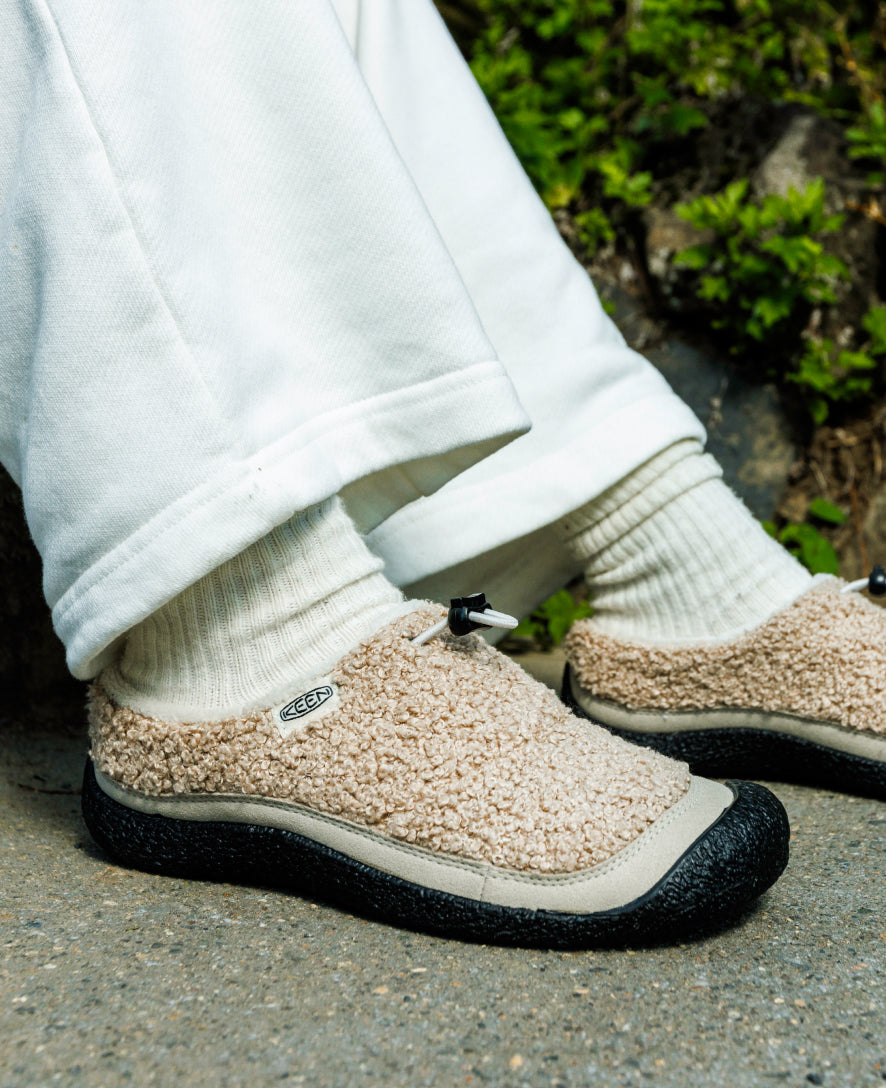 Women's Howser III Slide Plaza Taupe/Black / Keen / Plaza Taupe/Black
