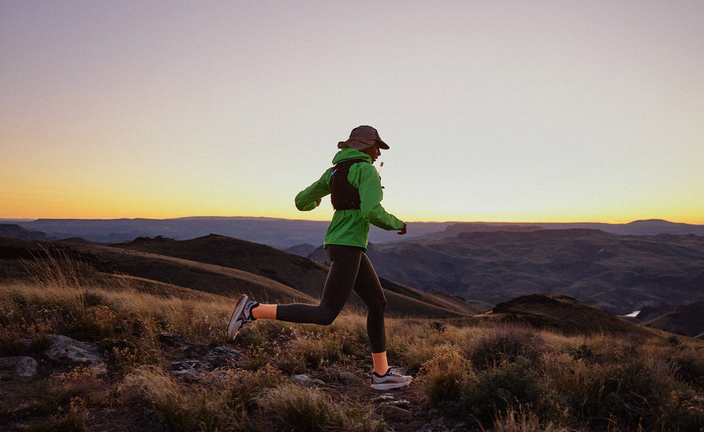 Women's Seek Trail Running Shoe Black/Sunset Sand / Keen / Black/Sunset Sand