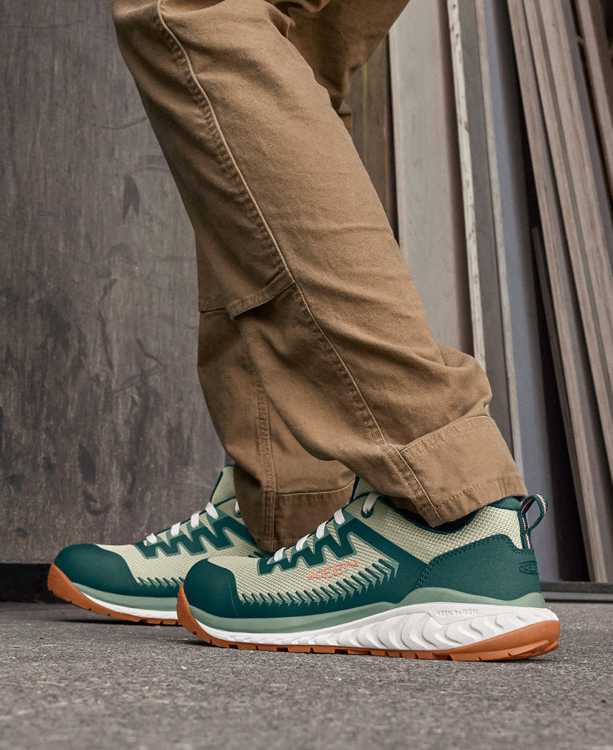 Women's Arvada Work Sneaker (Carbon Toe) Sea Moss/Desert Sage / Keen / Sea Moss/Desert Sage
