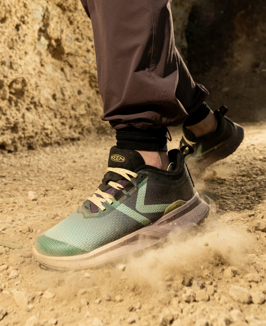 Women's 450 Dirt Hiking Shoe Birch/Nectarine / Keen / Birch/Nectarine